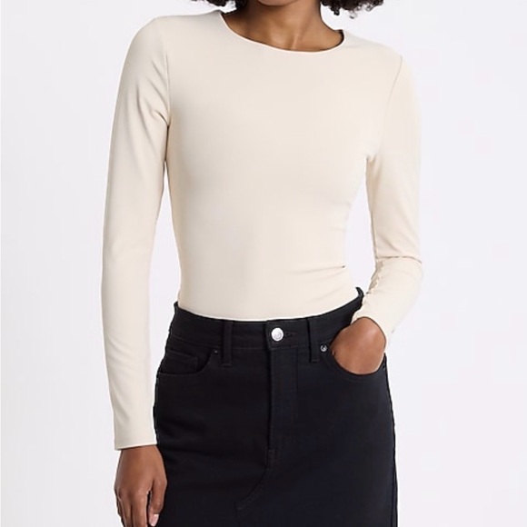 Express Body Contour High Compression Crew Neck Long Sleeve Bodysuit Sandshell - Picture 3 of 5